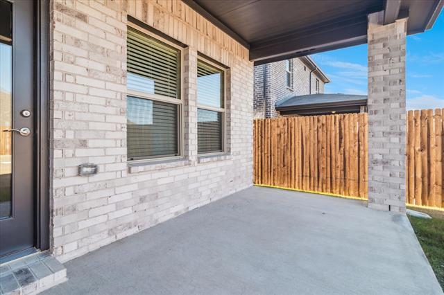 Building Photo - 422 Blanton St