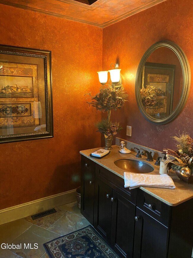 Building Photo - 106 Greenfield Ave