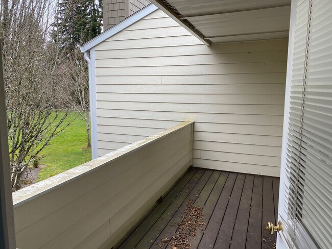 Building Photo - 13216 NE Salmon Creek Ave