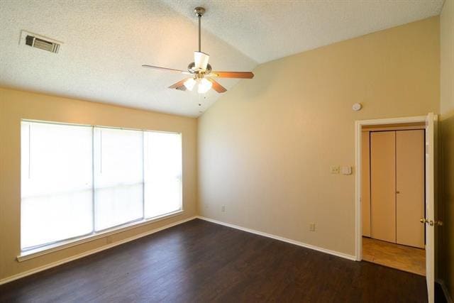 Building Photo - 1152 Calvert Dr