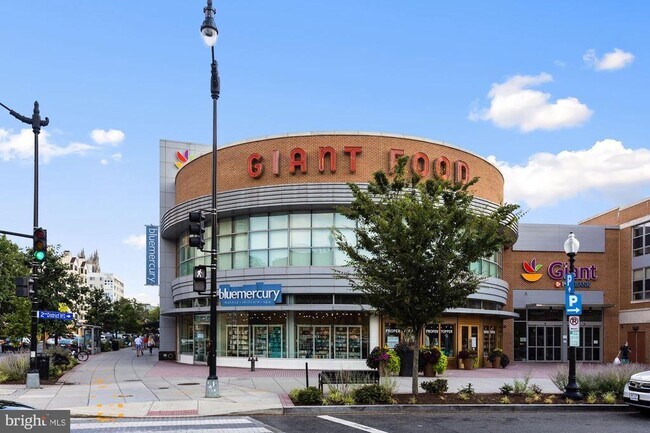 Building Photo - 3611 38th St NW