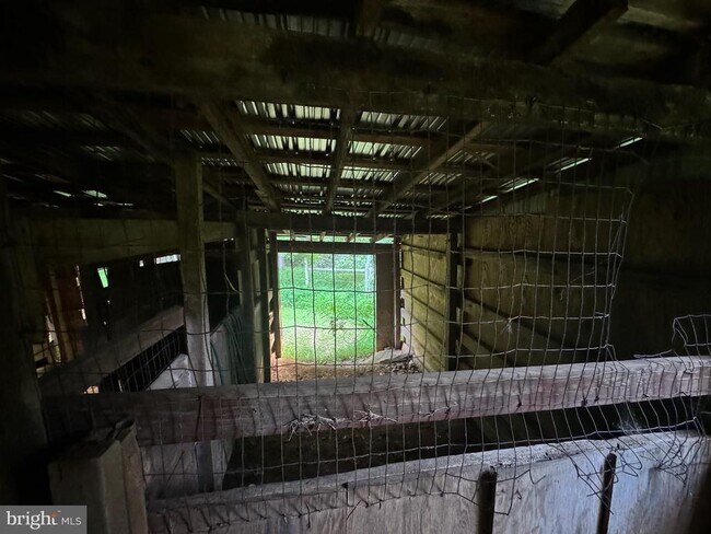 Building Photo - 1573 Garrisonville Rd