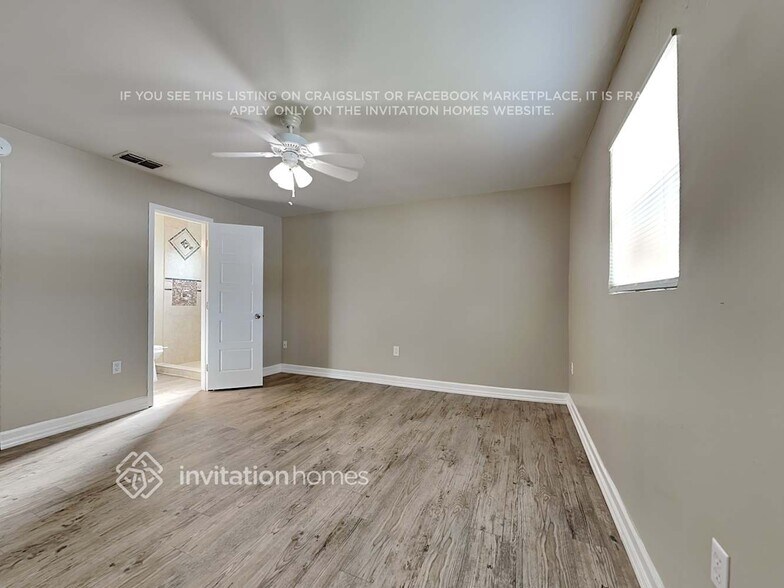 Building Photo - 15924 Eagle River Way