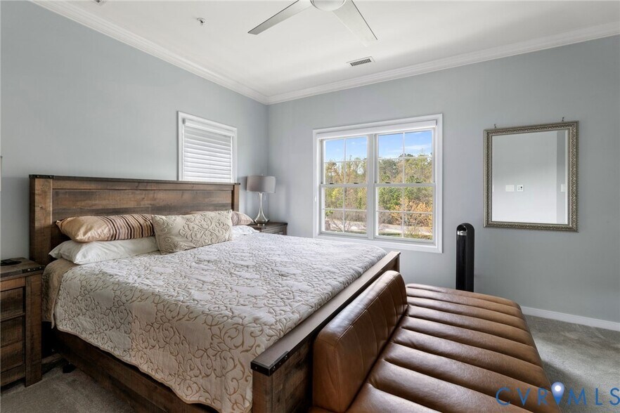 Building Photo - 3920 Village Commons Walk