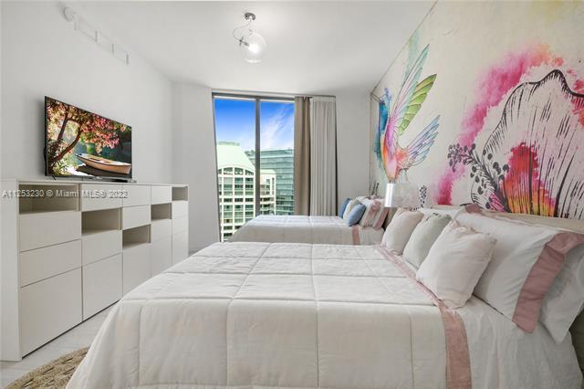 Building Photo - 2831 S Bayshore Dr