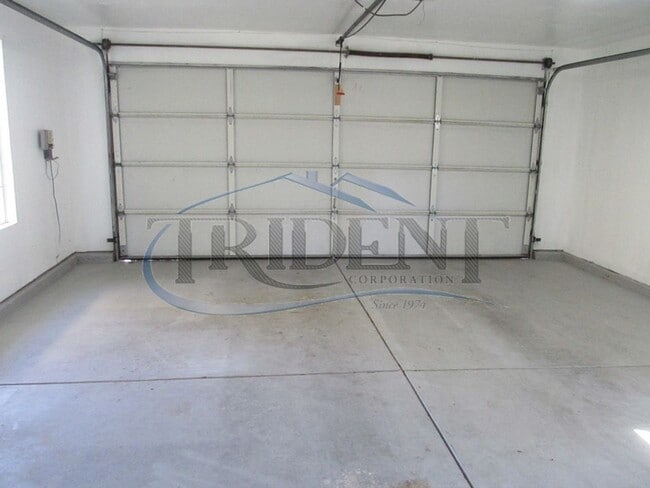 Building Photo - Yuba City home near Happy Park