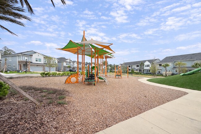 Building Photo - Resort-Style Living in eTown | Gated Community + Top Amenities