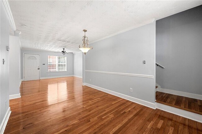 Building Photo - 310 Atwood St SW