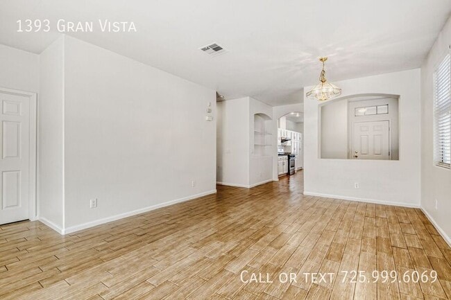 Building Photo - 1393 Gran Vista Ave