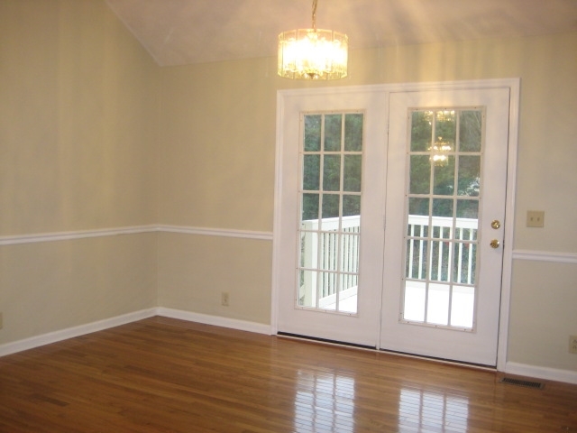 Building Photo - 307 Briarwood Ln