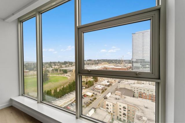 Building Photo - 2 bedroom in Bellevue WA 98004