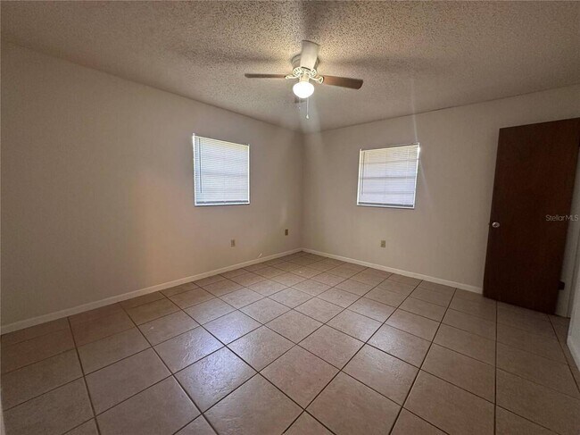 Building Photo - 25946 Pine Ridge Rd