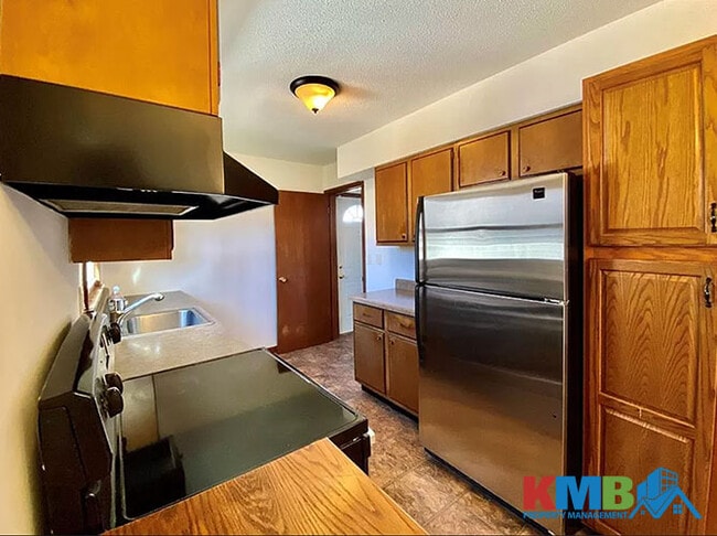 Building Photo - 1209 Harold Dr SE