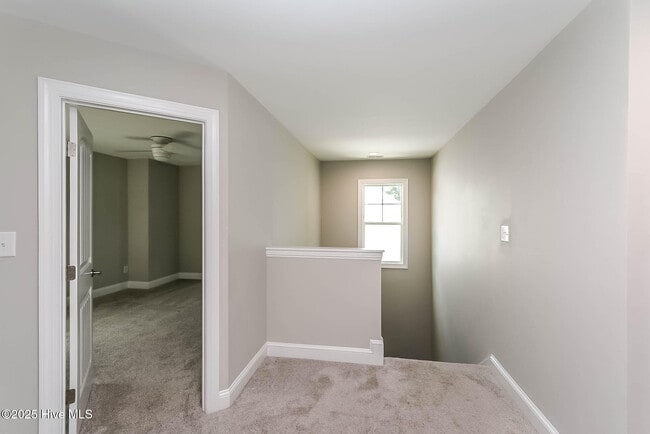 Building Photo - 1202 Woods Ct