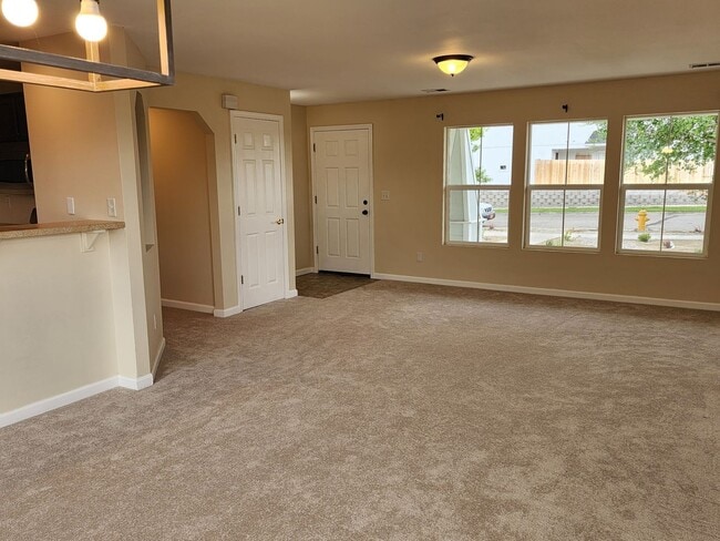 Building Photo - Home For Rent in Arbor Gardens-Gardnerville