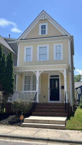 Building Photo - 527 Dubois Ct