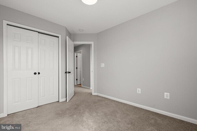 Building Photo - 25628 Pleasant Valley Rd