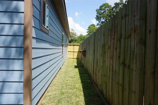 Building Photo - 9761 Black Gum