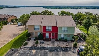 Building Photo - 6333 Kelly Dr