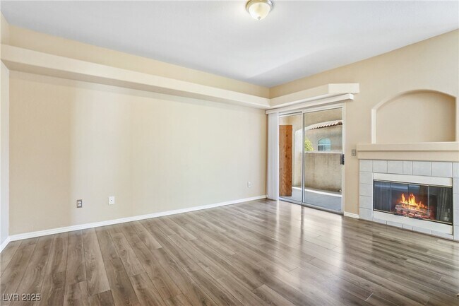 Building Photo - 525 Indian Princess Dr