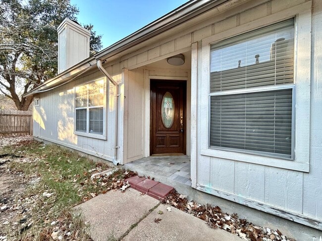 Building Photo - 12904 Lazyfield Trail