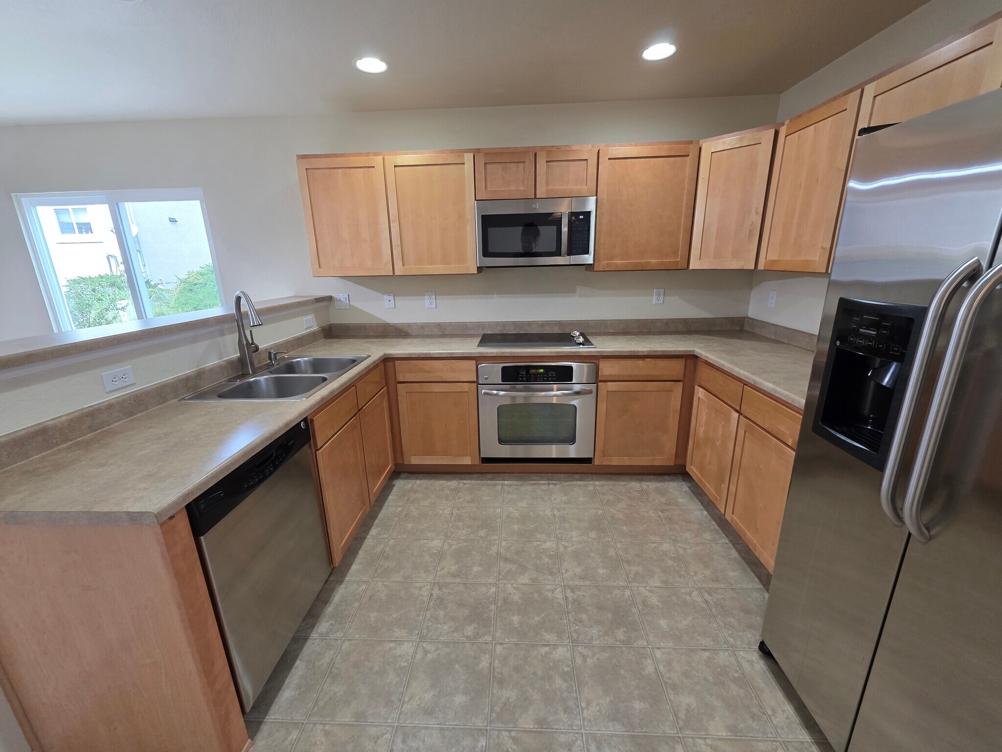 Building Photo - 874 Diamond Rim Dr