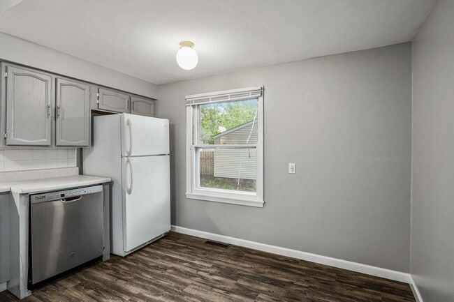 Building Photo - Gorgeous 4BR/2BA Home with Finished Lower ...
