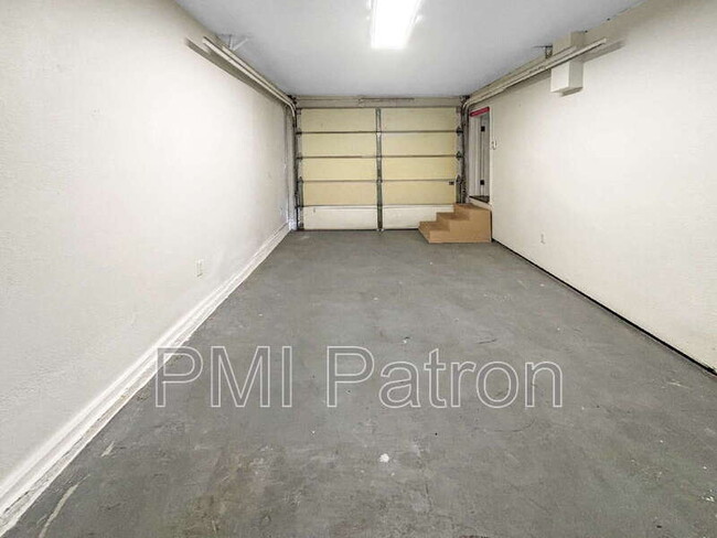 Building Photo - 11613 209th St