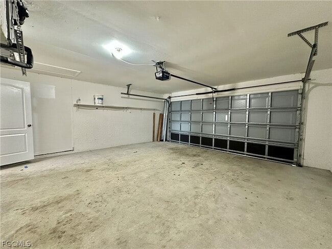 Building Photo - 2015 Xelda Ave N