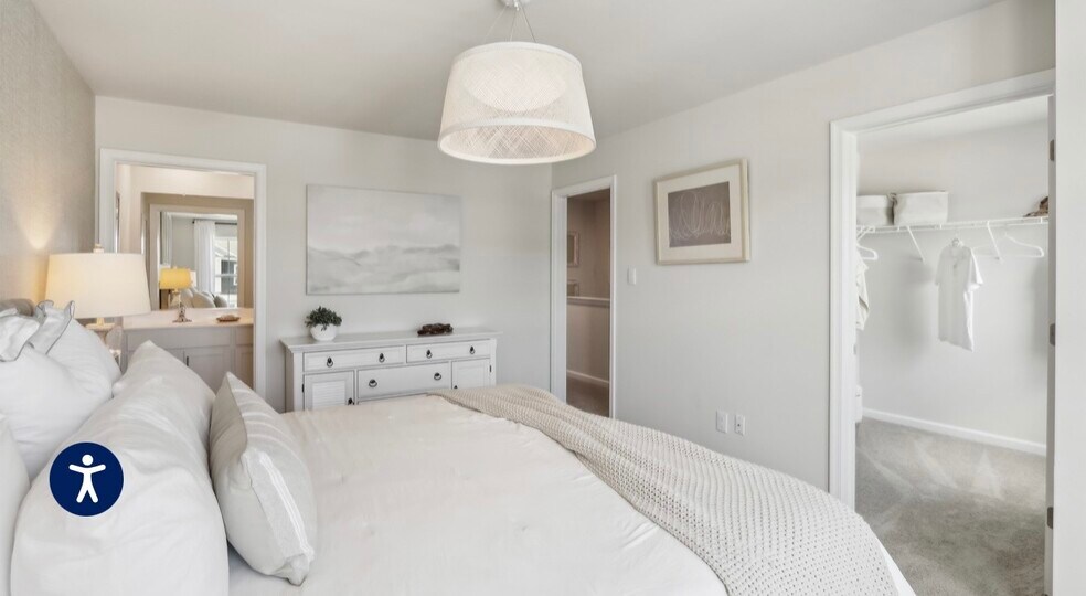 Building Photo - 151 Corolla Dr