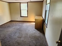 Building Photo - Benjamin st apt#4