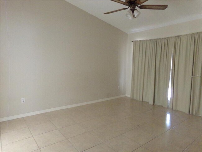 Building Photo - 1041 Kelsey Ave