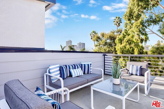 Building Photo - 1458 Butler Ave