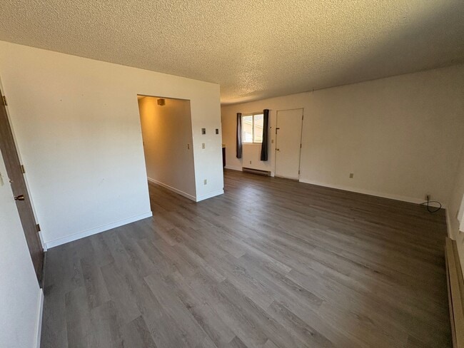 Building Photo - 1909 S Black Ave