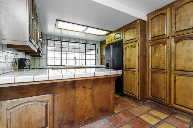 Building Photo - LA PALMA  4BR/2.5BA +FAMILY ROOM  BEST PRICED HOME IN AREA