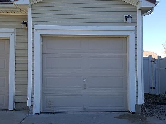 Building Photo - 21309 E 50th Ave