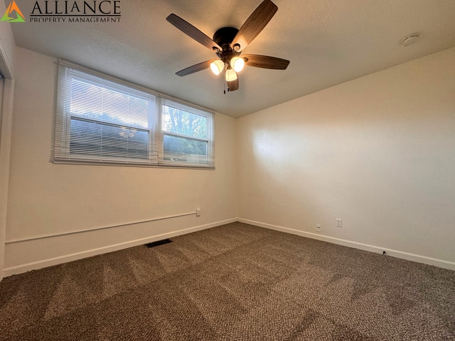 Building Photo - 1510 College Ave