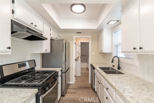 Building Photo - 807 E Chevy Chase Dr