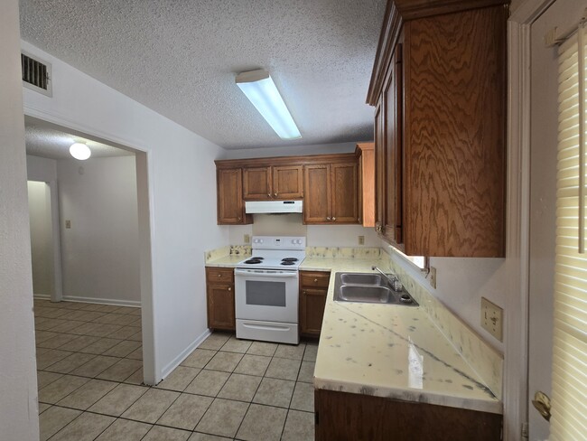 Building Photo - 116 Oak Ridge Ave