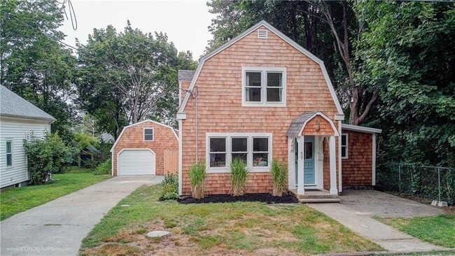 Building Photo - 59 Melrose Ave