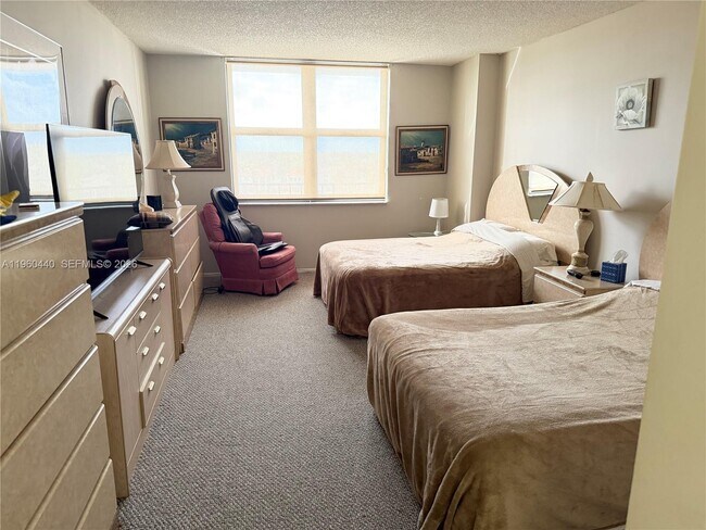 Building Photo - 2401 S Ocean Dr