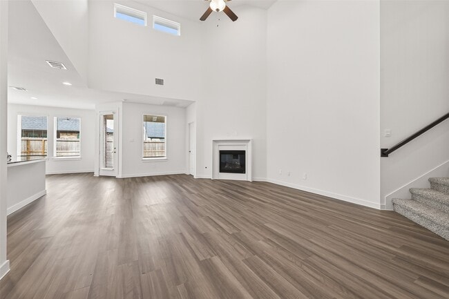 Building Photo - 426 Yellow Dandelion Ln