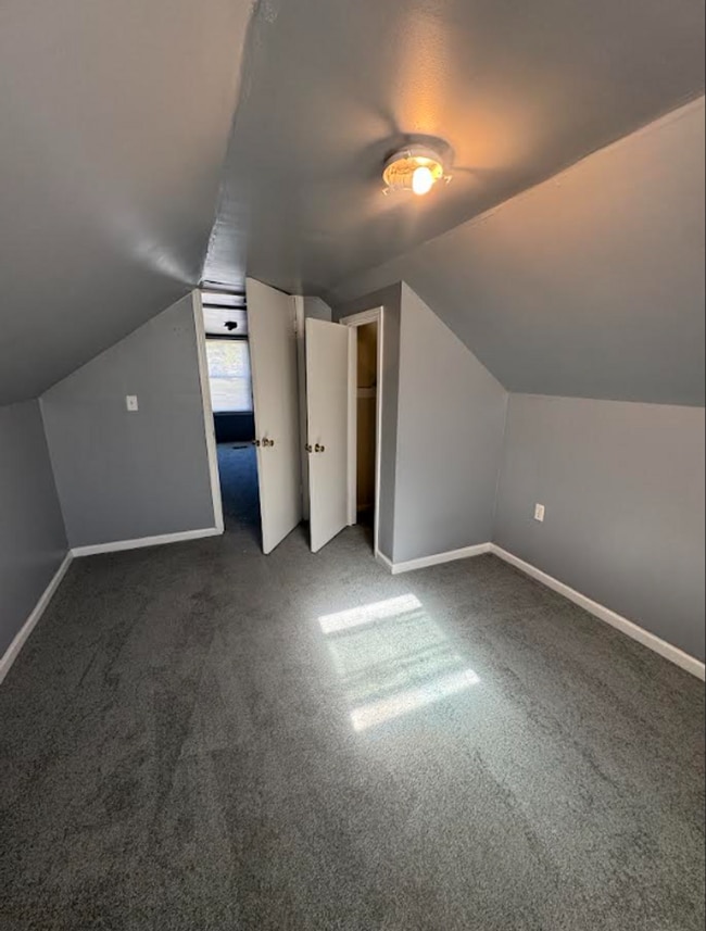 Building Photo - 4BR w/ Detached Garage near Downtown Louisville