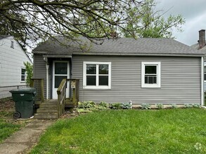 Building Photo - Charming 2-Bed/1-Bath Columbus Retreat: Yo...