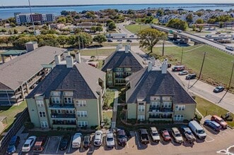 Building Photo - 4288 Bass Pro Dr