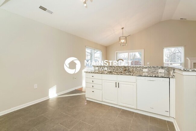 Building Photo - 3 Bedroom Pet-Friendly Home in Avon, IN with Main Street Renewal