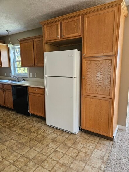 Kitchen - 316 W Main St