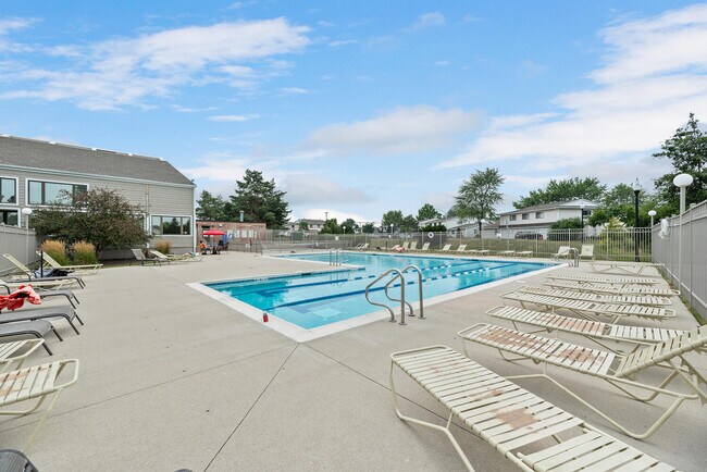 Building Photo - 721 Sunfish Pt