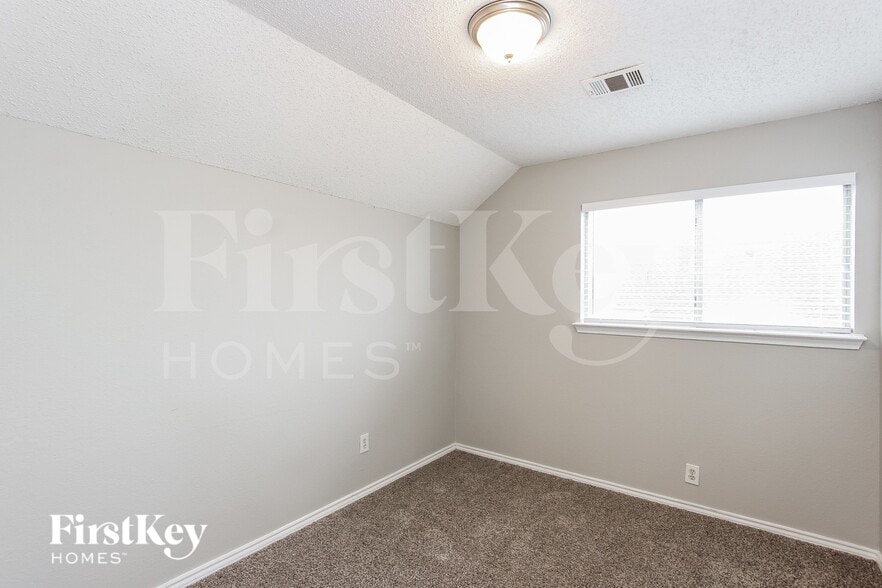 Building Photo - 10244 Budtime Ln