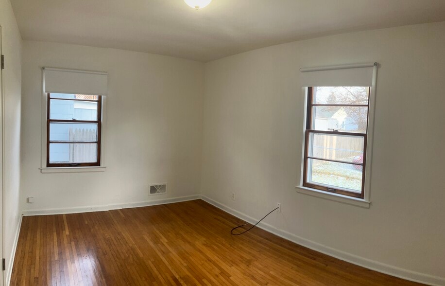 Bedroom 2 - 3802 Burton Ave